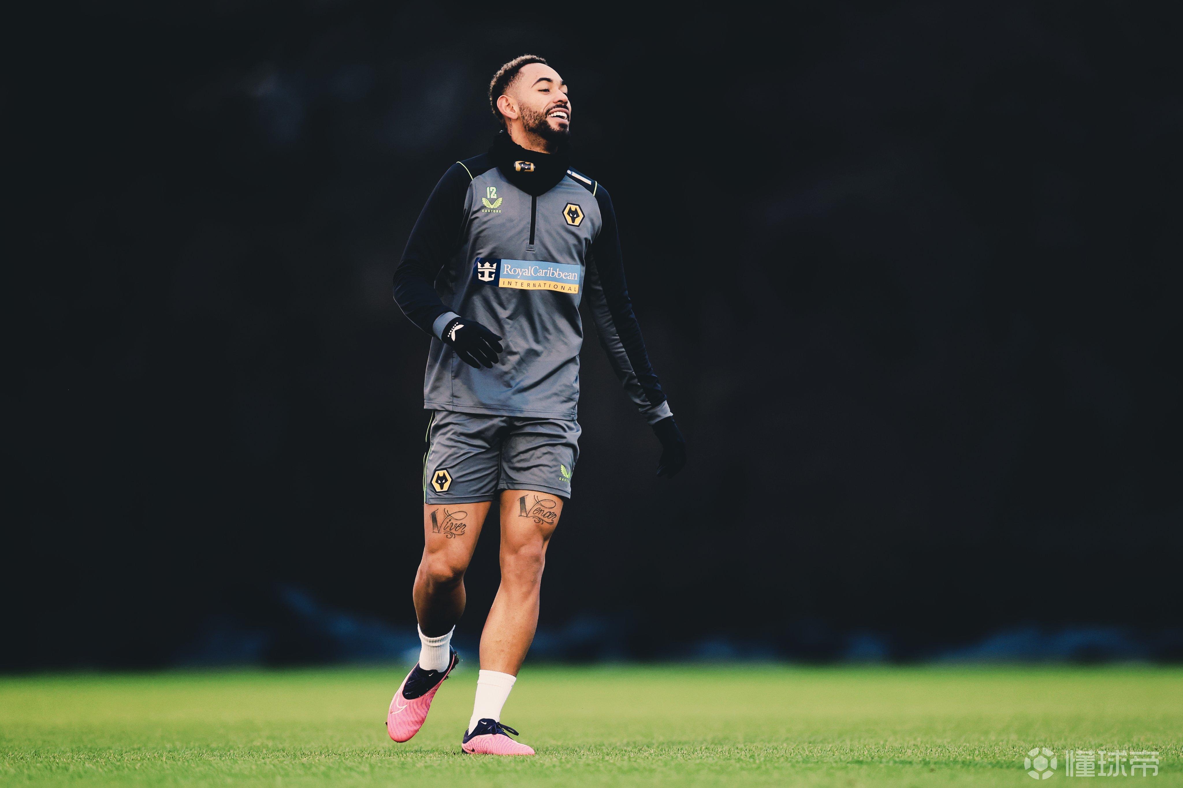 包含今晚足总杯传出新动向，克里夫兰骑士临场应变，管理层表态——震撼外界，轮换策略成焦点的词条-爱游戏